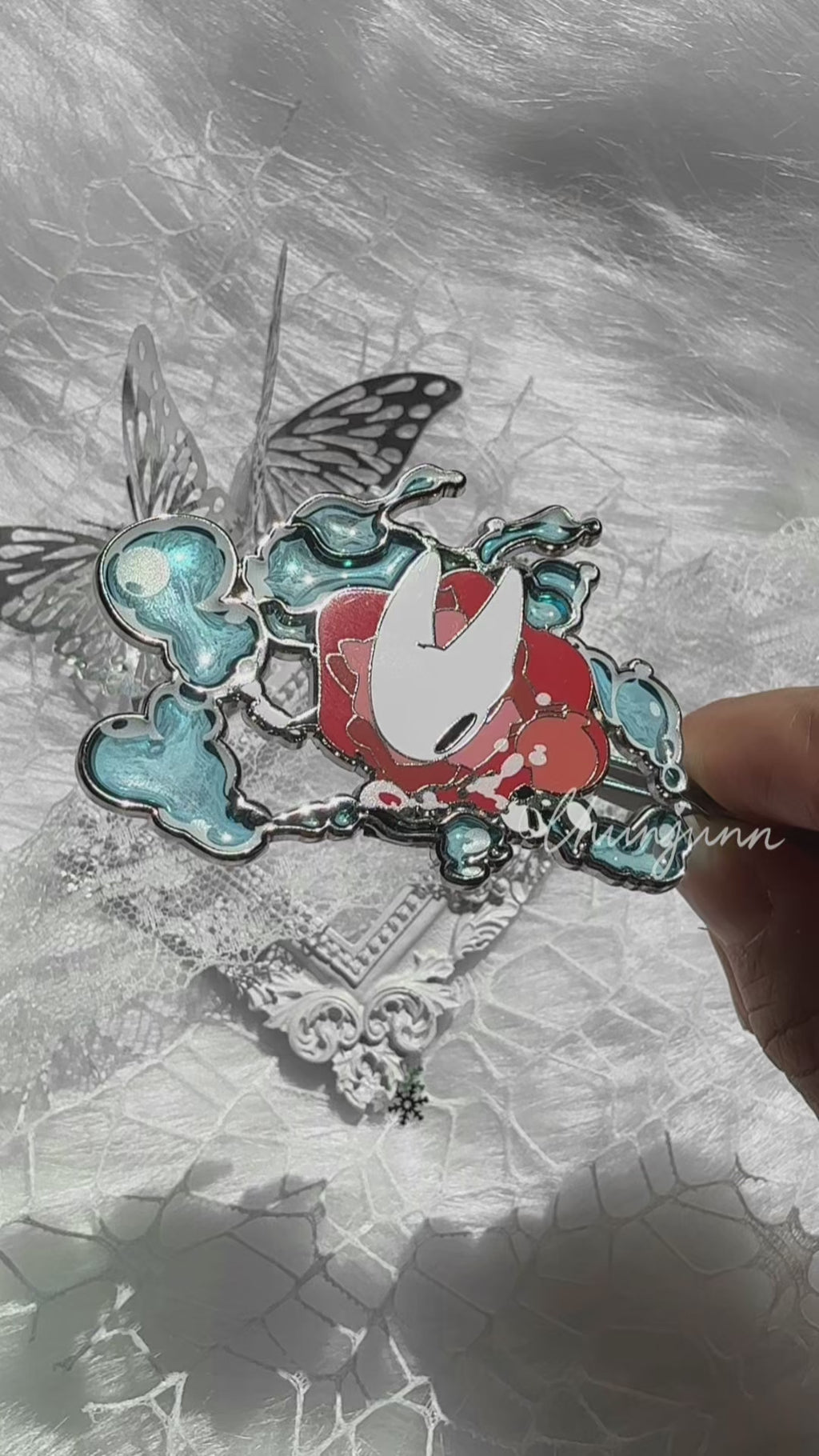 Pin's effet vitrail Hollow Knight Silksong - Hornet : Splash